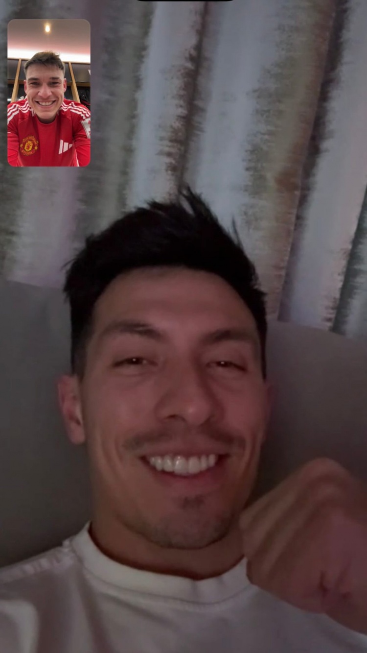  勝利獻給你！烏加特賽后視頻連線重傷的利桑德羅，一起慶祝晉級