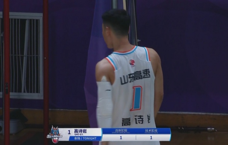  提前打卡！高詩巖拉倒孟子凱吃到違體犯規(guī) 累計(jì)技犯+違體被驅(qū)逐