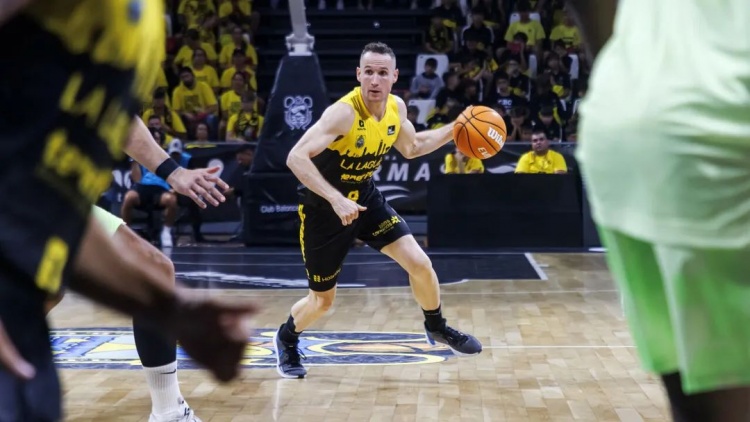  NBA初代老六，42歲進(jìn)入生涯巔峰？！