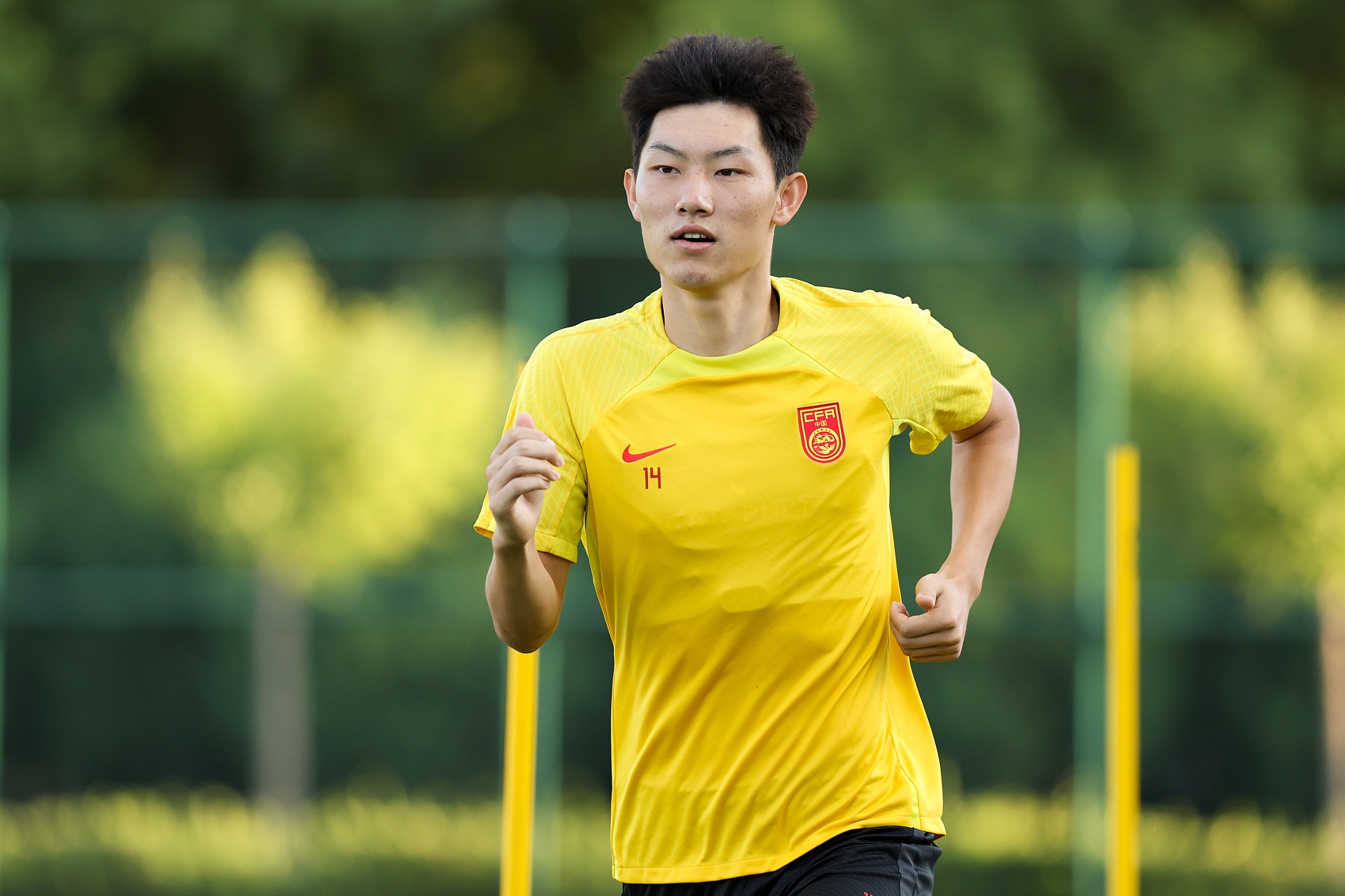  魯媒：泰山隊抵達(dá)梅州五外援齊整，四名國腳可出戰(zhàn)史松宸隨隊
