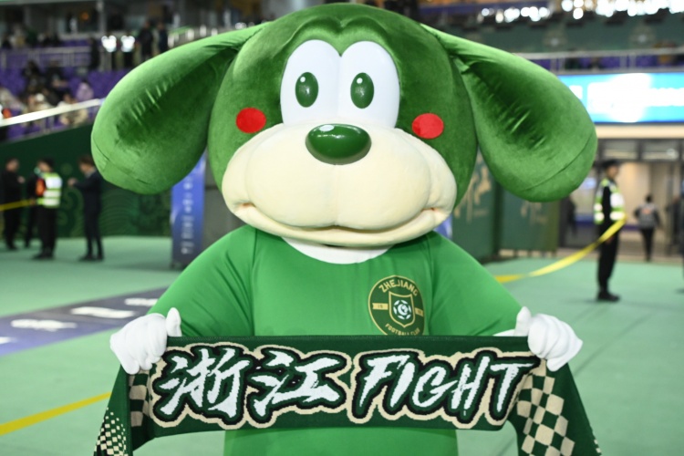  記者：為精簡人數(shù)和優(yōu)化年齡結(jié)構(gòu)，浙江隊(duì)今年可能不會(huì)報(bào)滿35人